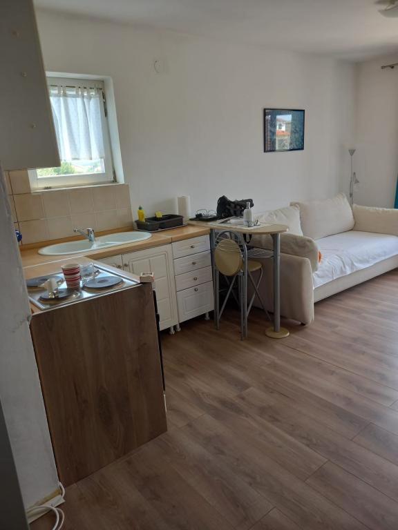 Apartments Triton Рогозница Екстериор снимка