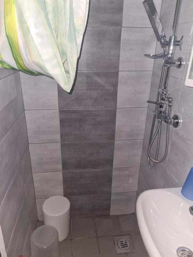 Apartments Triton Рогозница Екстериор снимка